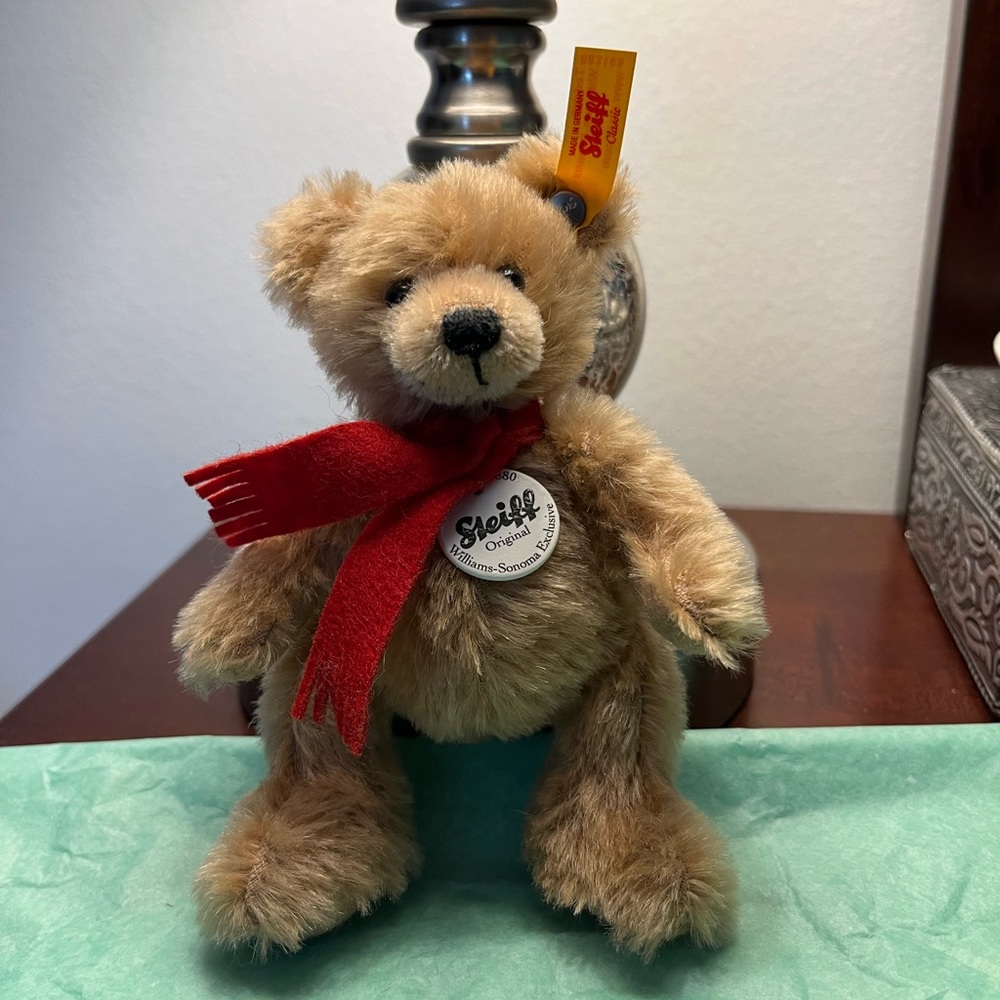Steiff mini teddy bear